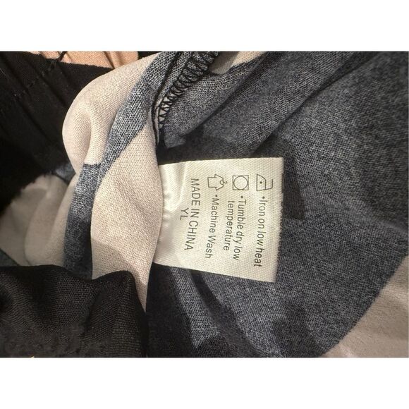 Olrik Flowy black and Cream Pants- size XL - Picture 6 of 7